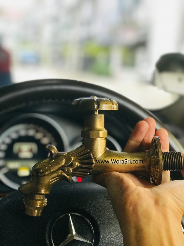 ก๊อกน้ำทองเหลือง ติดผนัง