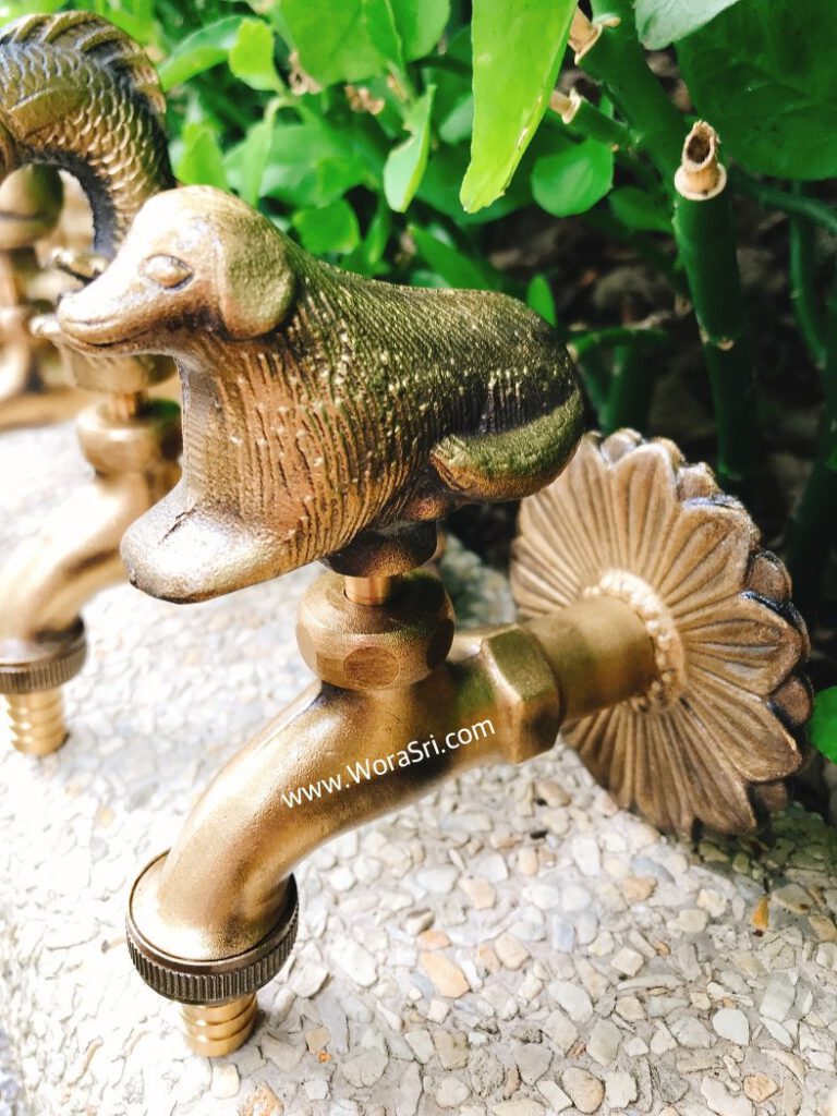 ก๊อกน้ำทองเหลือง