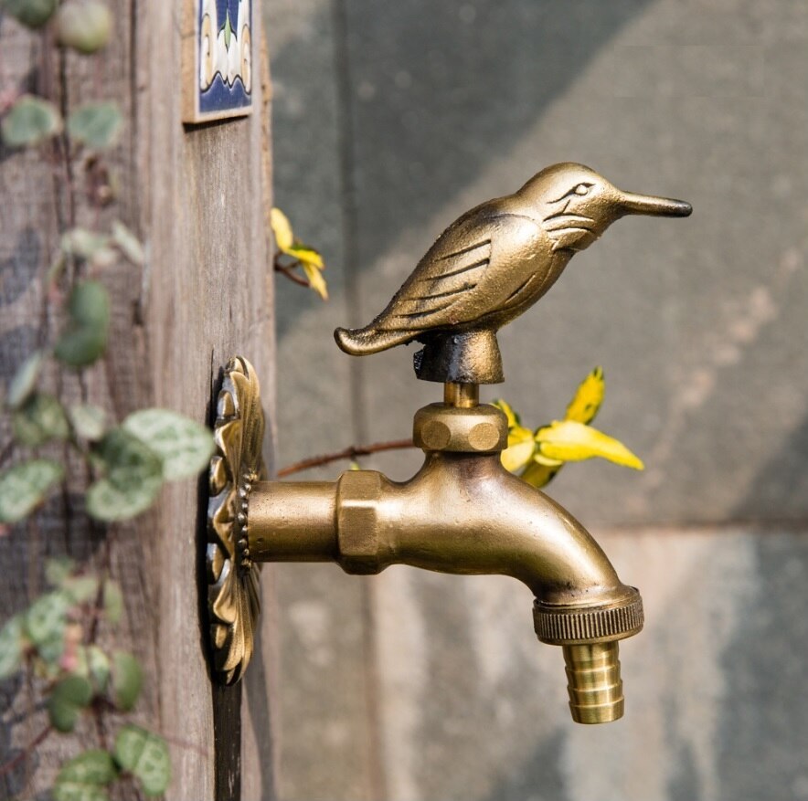 Home Decorative Water Ball Tap 