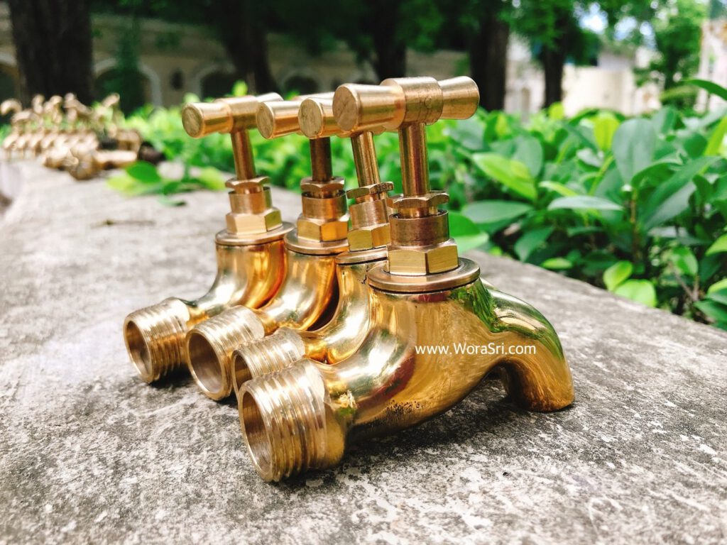 ก๊อกล้างพื้นบอลสนาม