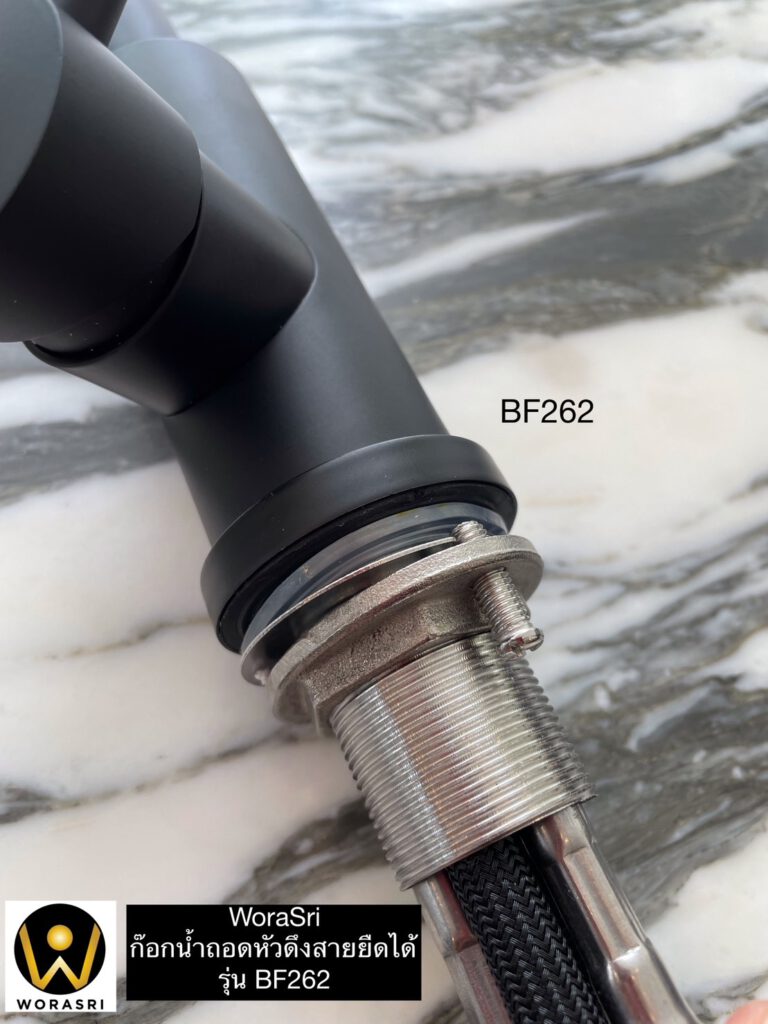 BF262 Pull out matt black kitchen faucet elegant minimal style 2